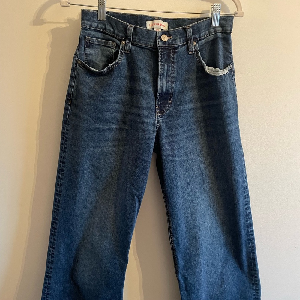 Lucky Brand Women's Straight Leg Jeans in Dark Blue